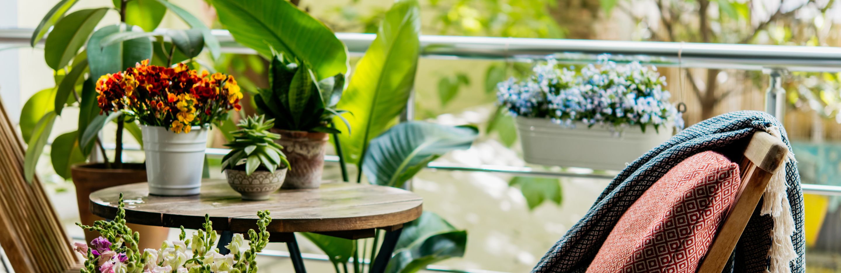 beautiful balcony garden ideas