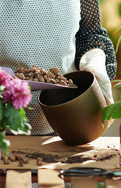 Transformez votre jardin avec les granulés hydro de Substral. Utilisez-les pour créer une belle couche drainante ou ajoutez une touche décorative à votre espace extérieur. Conférez un look unique à votre jardin avec les granulés hydro de Substral.