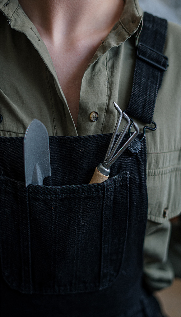 Leer alles over het bewaren van potgrond met deze uitgebreide gids. We behandelen de basisprincipes van de samenstelling van potgrond, hoe je deze kunt bewaren voor langdurig gebruik en tips voor het creëren van de perfecte omgeving voor je planten.