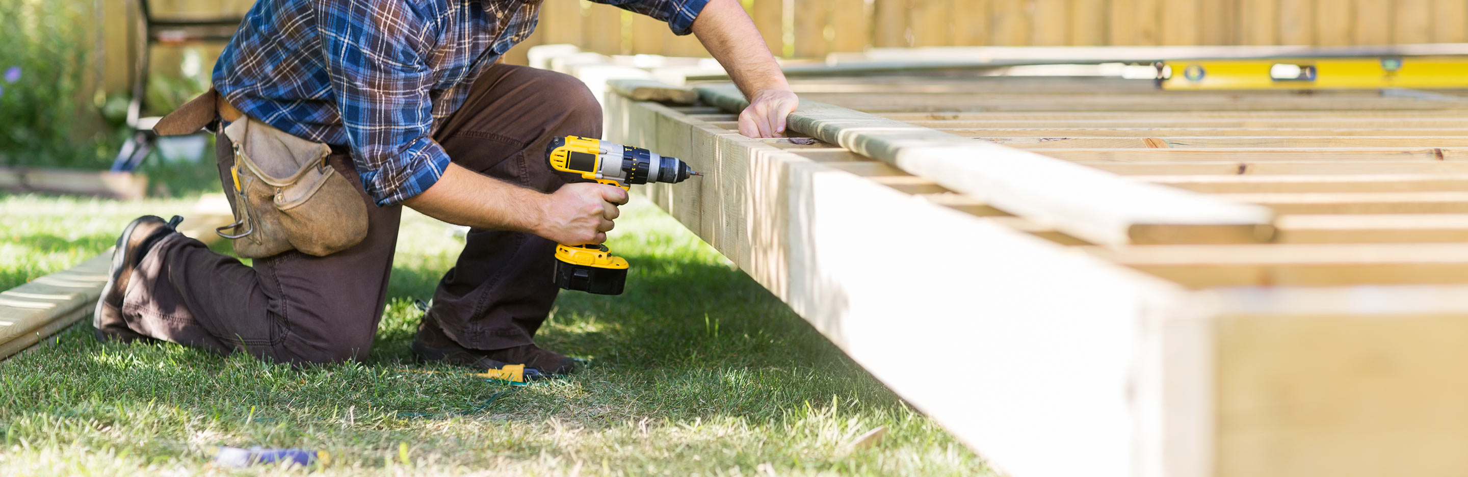 How to lay decking