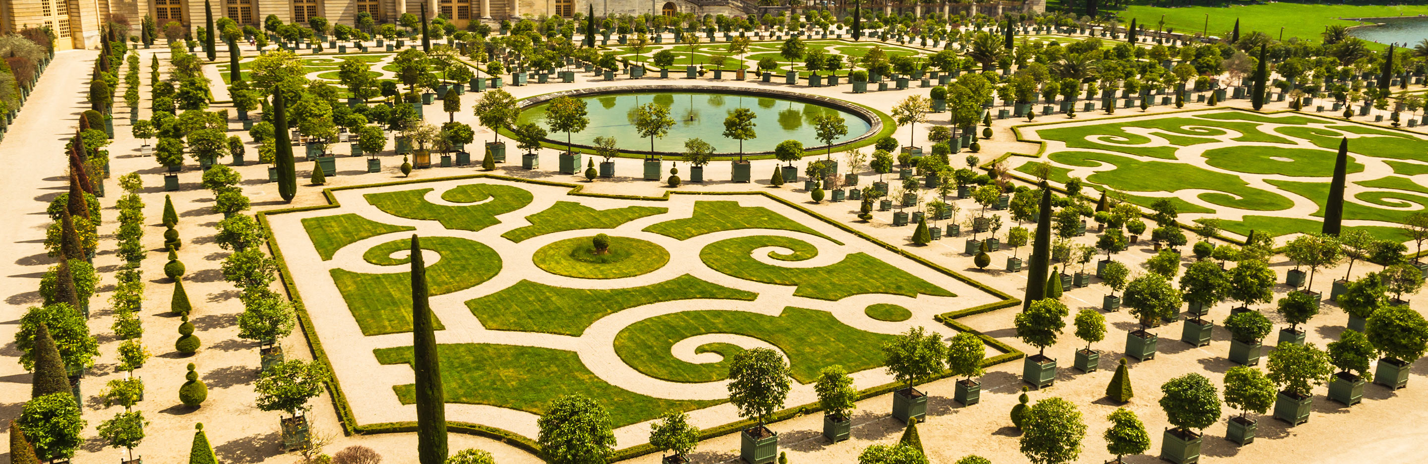 10 epic gardens in history
