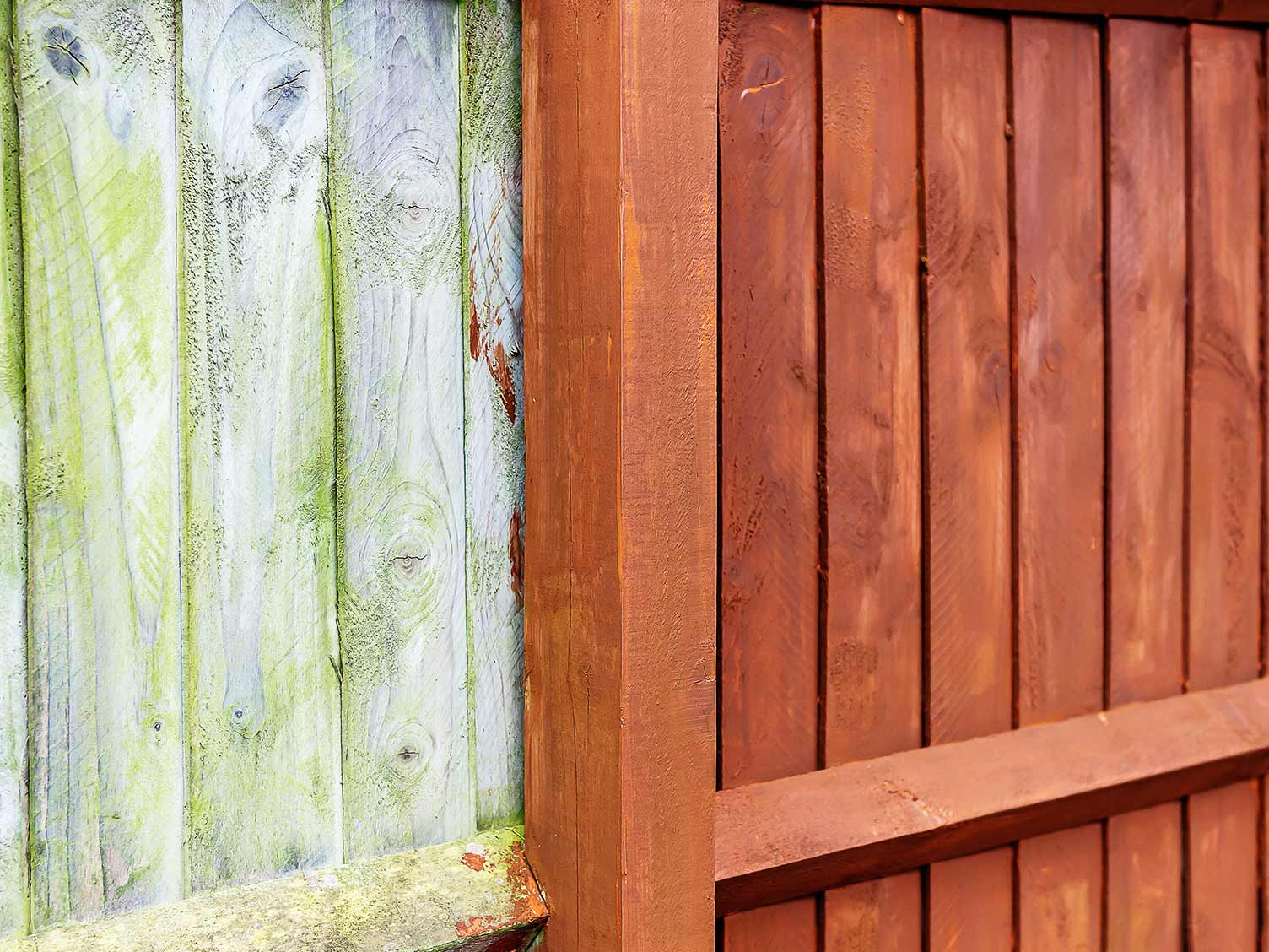 UK_paint-the-fence.jpg Paint the fence