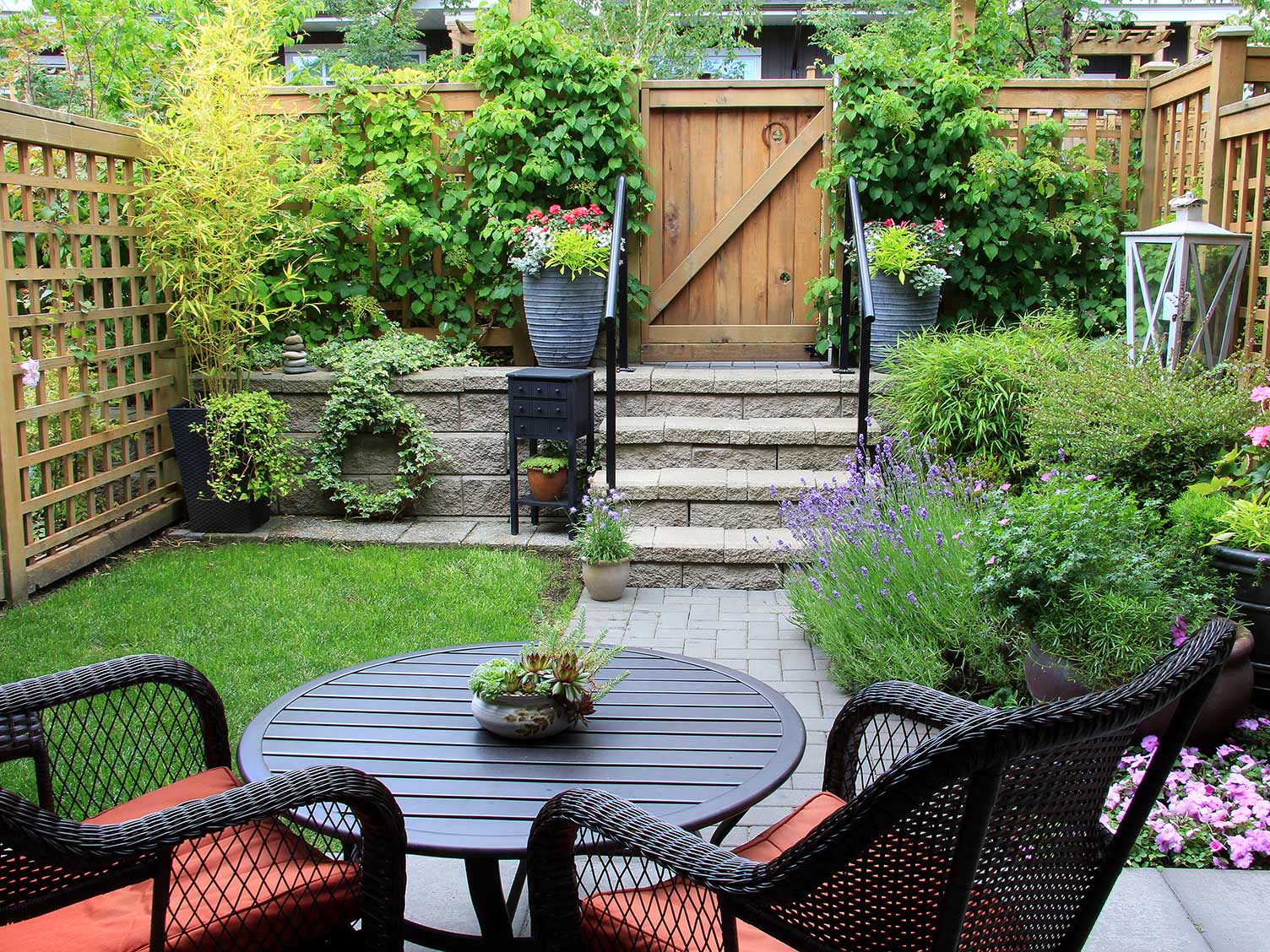 UK_small-tidy-garden.jpg Small, but tidy, garden