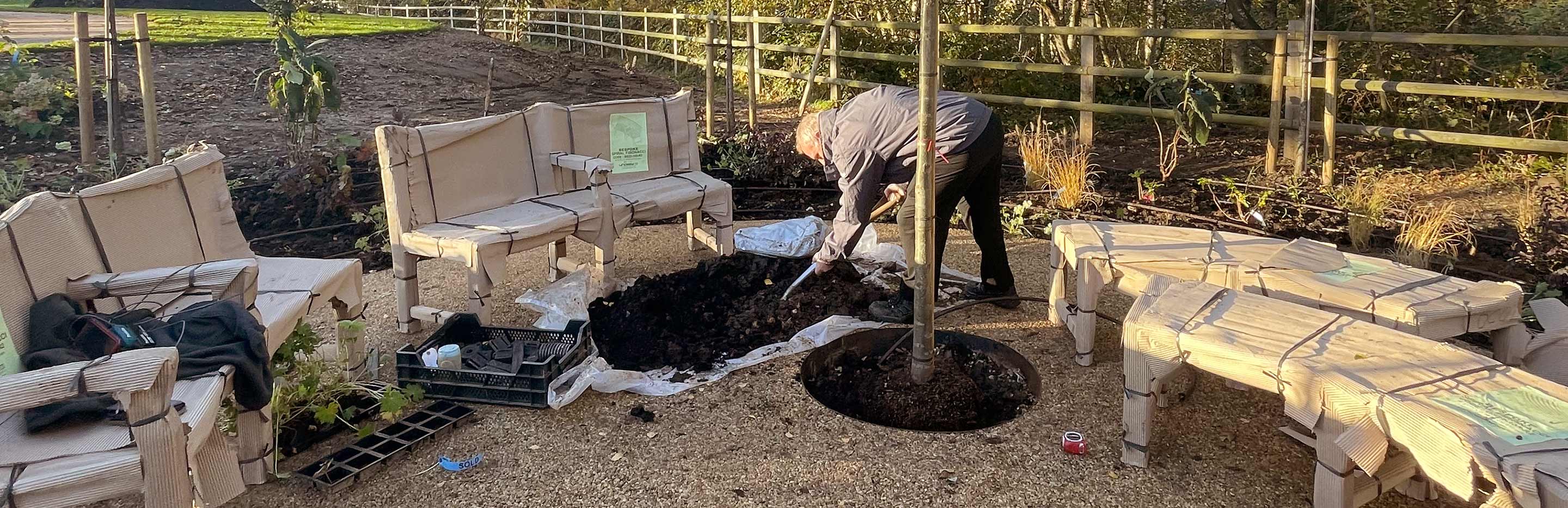 Our 3 peaks team‘s Greenfingers Garden visit