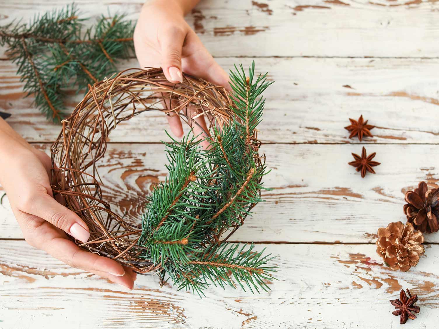 garden-twig-christmas-wreath.jpg Making your own twiggy Christmas wreath