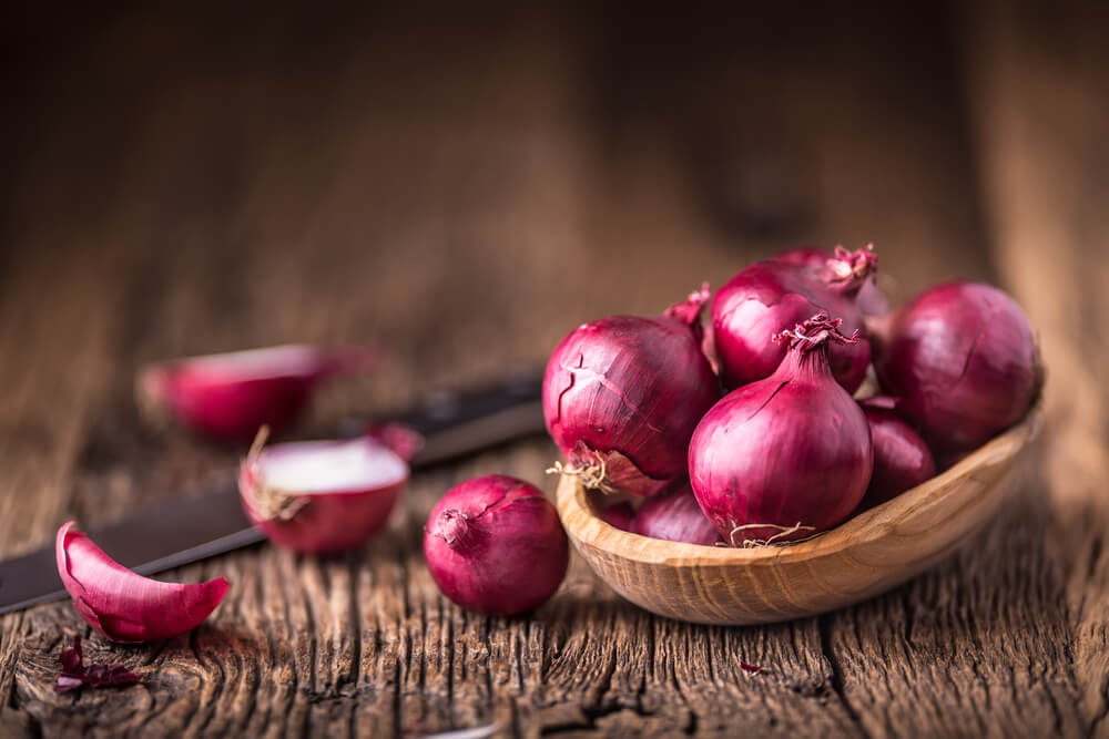 Premium Photo  Shallots or red onion asian herbs and cooking ingredients  on wooden background