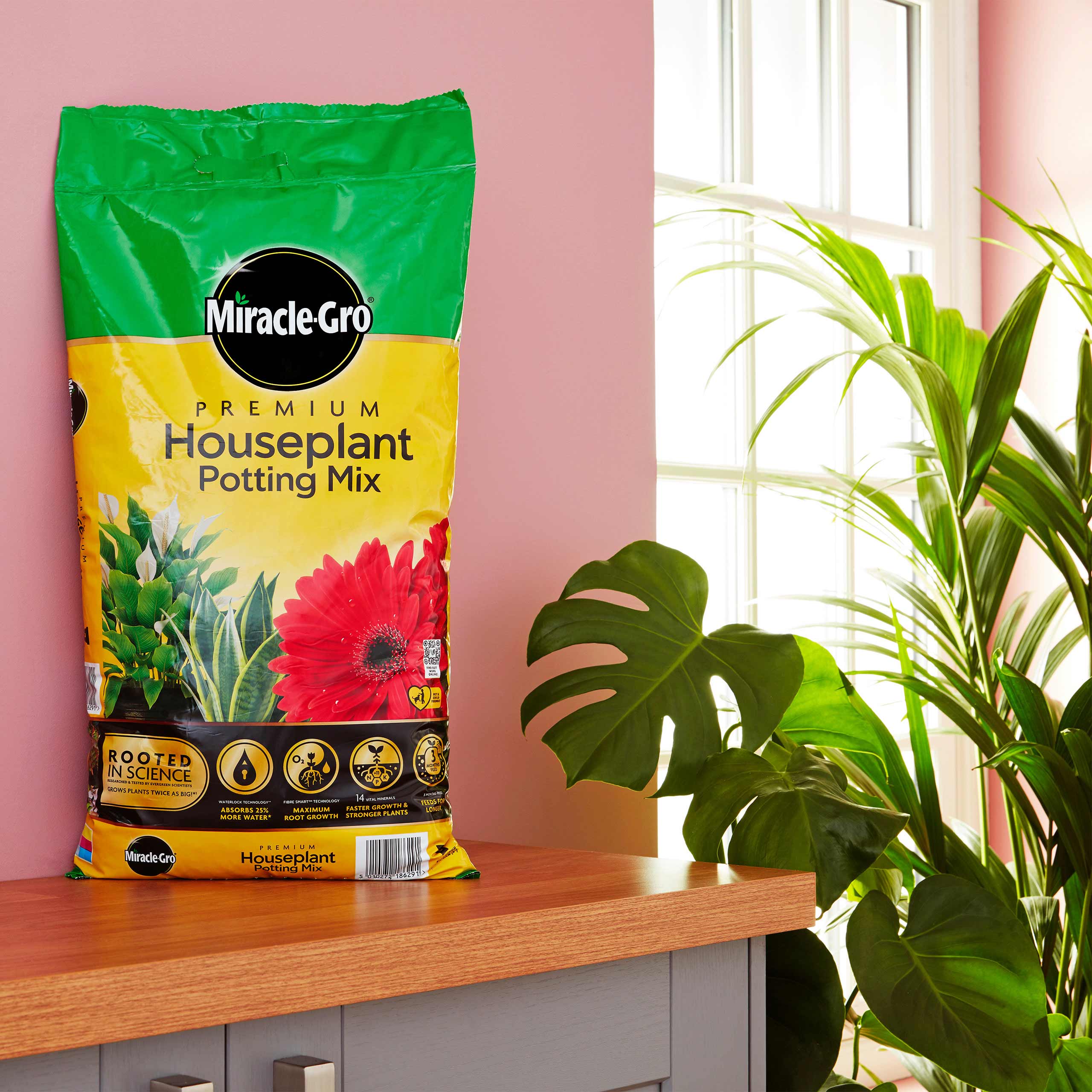 MiracleGro® Premium Houseplant Potting Mix 10 litres