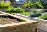 Son Potager En Carré Sur Un Balcon?