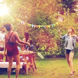 Holidays in the garden | David Domoney | Miracle Gro