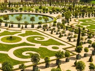 10 epic gardens in history