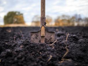 Responsible compost | Evergreen Garden Care