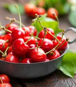 How to grow & care for cherry trees