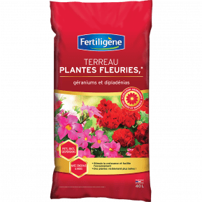 Fertiligène terreau plantes fleuries et géraniums  main image