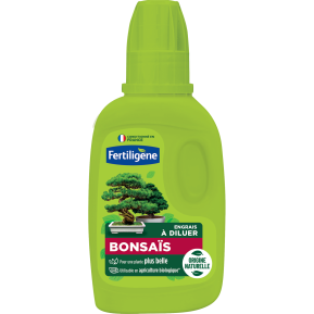 Fertiligène engrais Bonsaïs main image