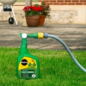 Miracle-Gro® Fast Green Lawn Food Spray & Feed image 2