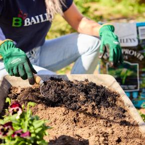 Baileys Soil Improver Plus image 4