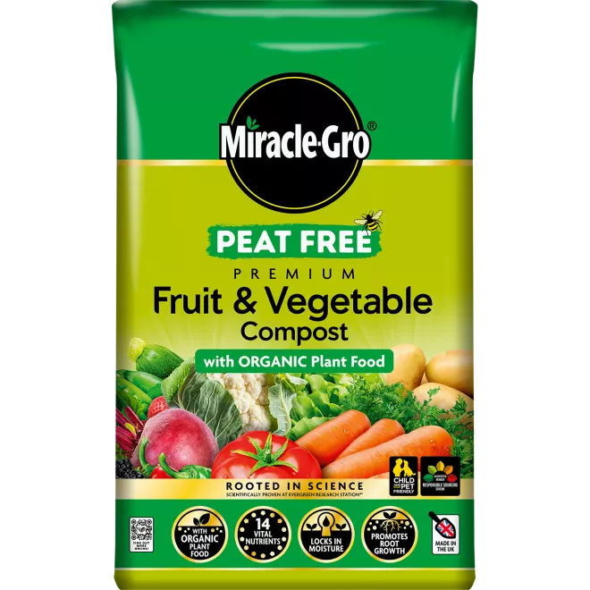 Miracle-Gro® Peat Free Premium Fruit & Vegetable Compost with Organic Plant Food main image
