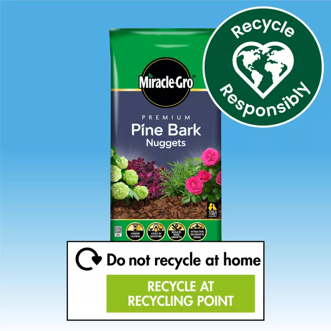 Miracle-Gro® Premium Pine Bark Nuggets image 6