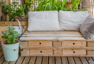 Palettenmöbel im Garten oder Terrasse