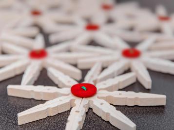 Clothespin snowflakes Christmas decoration idea