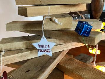 Wooden pallet DIY Christmas tree