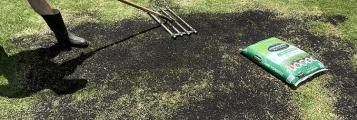 Top Dressing Lawn in  Australia