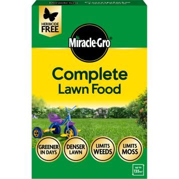 miracle-gro-complete-lawn-care-135m-carton-121271.png