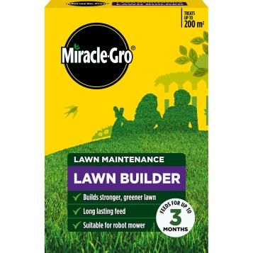 miracle-gro-lawn-builder-200m-carton-121420.png