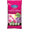 Fertiligène terre pour fleurs du jardinier sans tourbe main image
